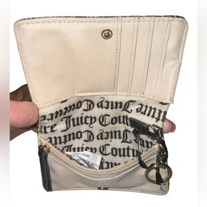 Juicy Couture Cream  Compact Fold Wallet with Chain Accent💕